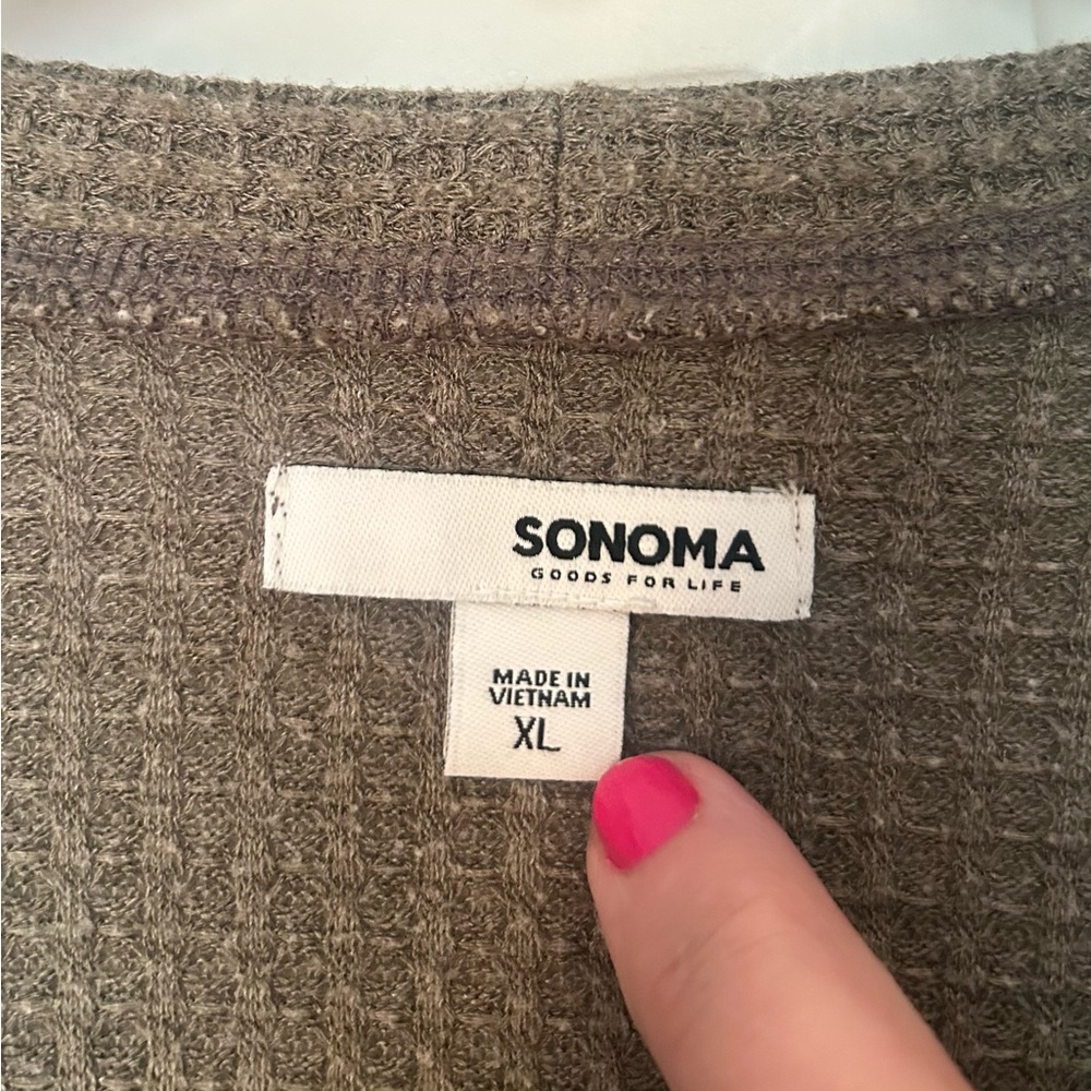 2 Sonoma Waffle-weave Button-down Tops. XL. - Picture 3 of 6